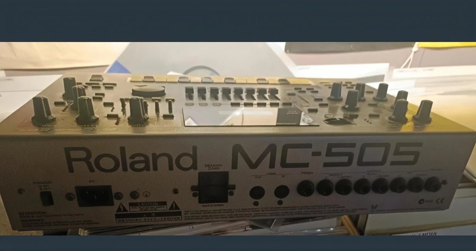 Roland MC-505 de segunda mano · Foto 2 de 2 · Pontevedra · 250 €