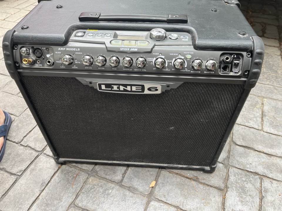 Line 6 Spider Jam de segunda mano · Madrid · 120 €