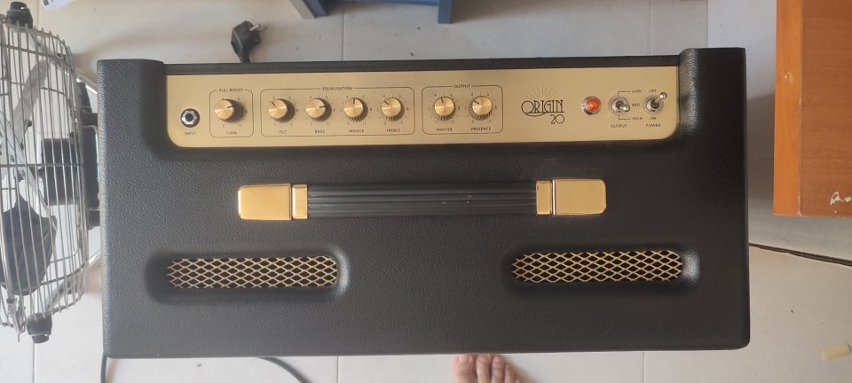 Amplificador Marshall origin 20c de segunda mano · Foto 2 de 4 · Zaragoza · 370 €