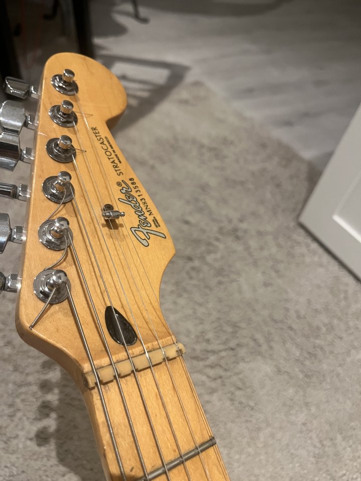 Fender Stratocaster MIM 1999 mejorada de segunda mano · Foto 5 de 6 · Madrid · 580 €