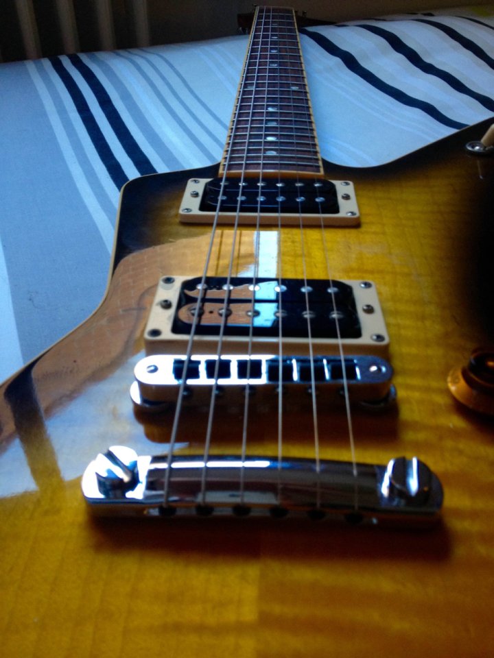 Vendo Gibson Explorer pro “Guitar of the week 4” edición limitada a 400 Ud.