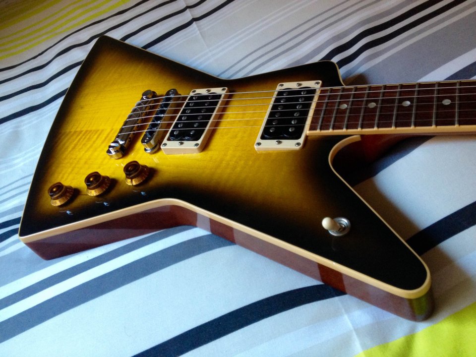 Vendo Gibson Explorer pro “Guitar of the week 4” edición limitada a 400 Ud.