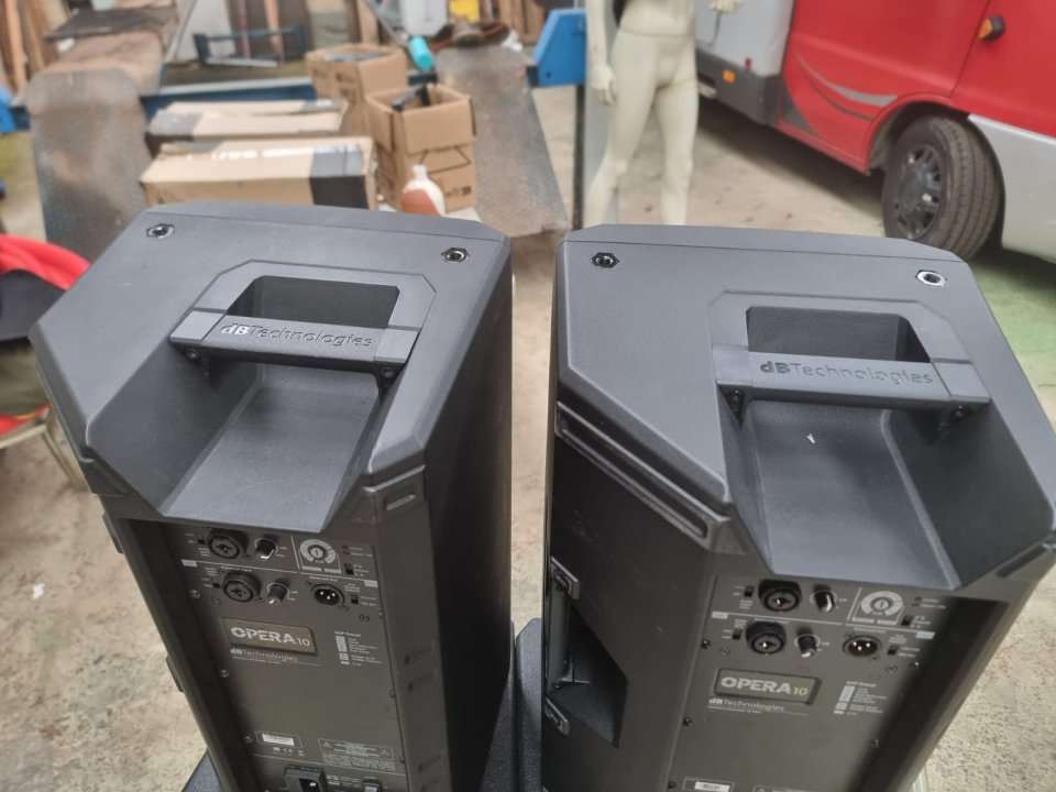 6 unidades de dB Technologies Opera 10 de segunda mano · Foto 3 de 5 · Araba · 270 €