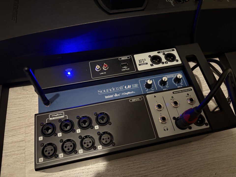 Bose L1 Model 2 + Soundcraft UI12
