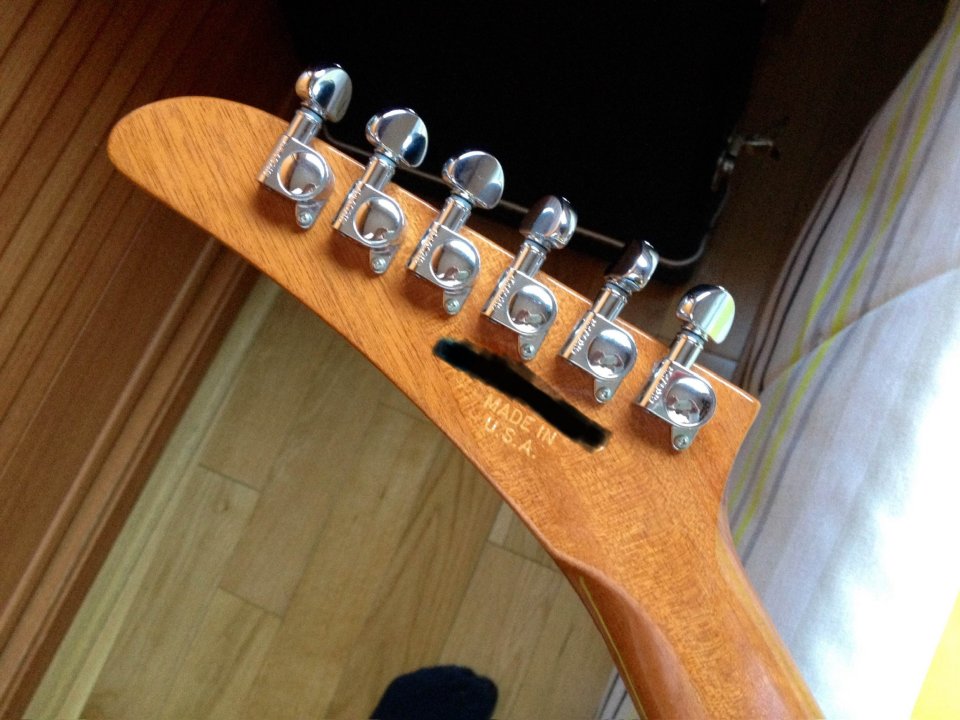 Vendo Gibson Explorer pro “Guitar of the week 4” edición limitada a 400 Ud.