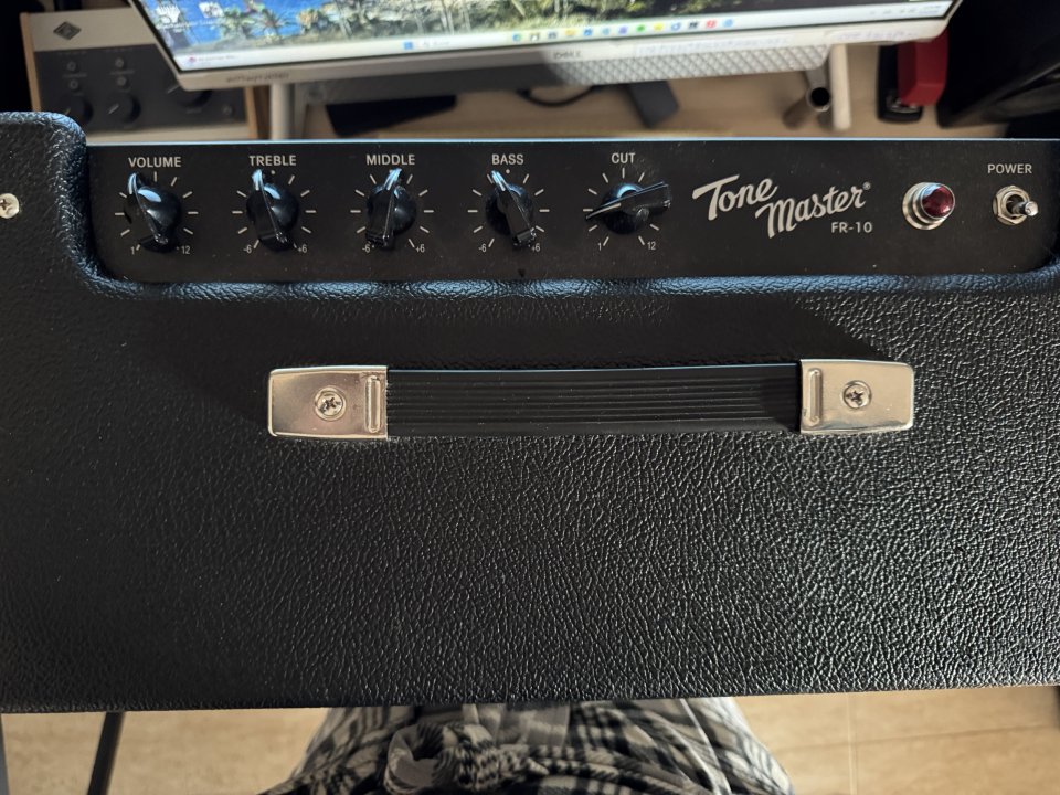 Fender Tone Master FR10