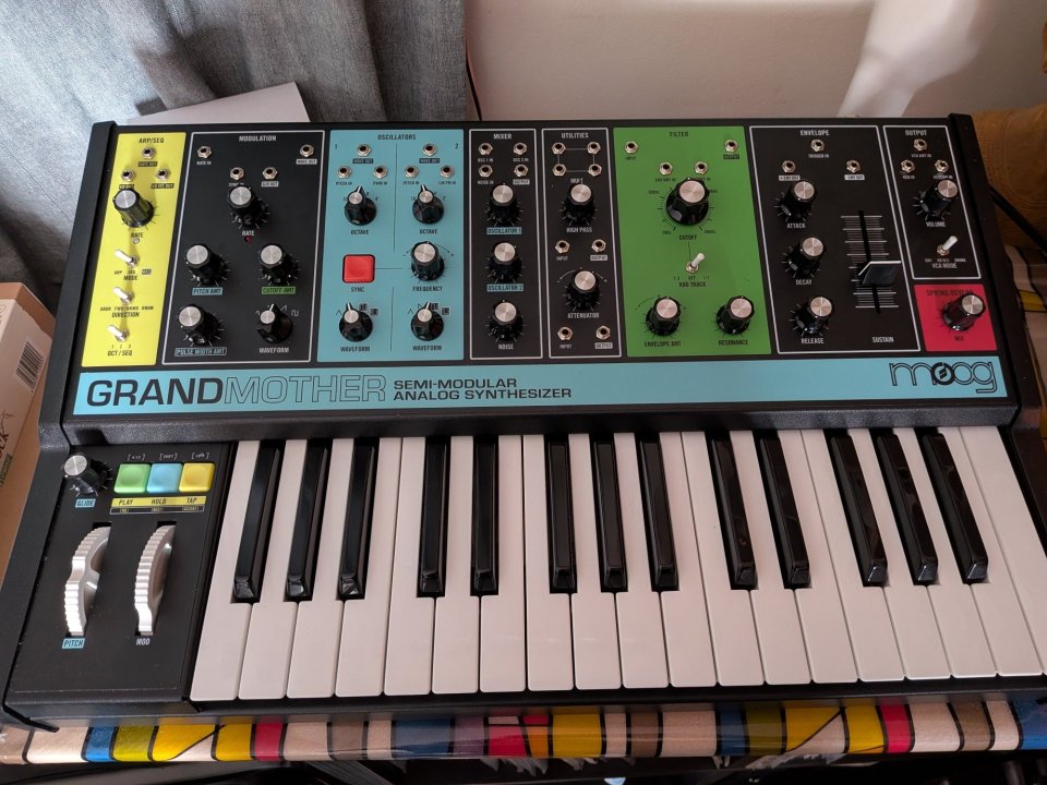 Moog Grandmother