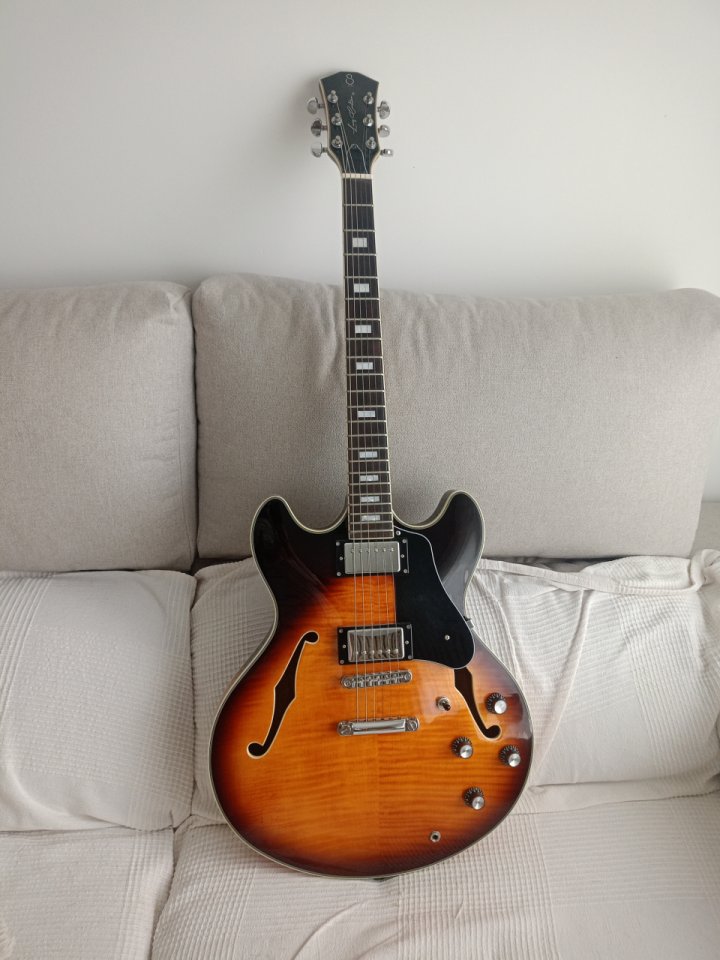 Sire Larry Carlton H7 de segunda mano · Foto 1 de 4 · Madrid · 450 €