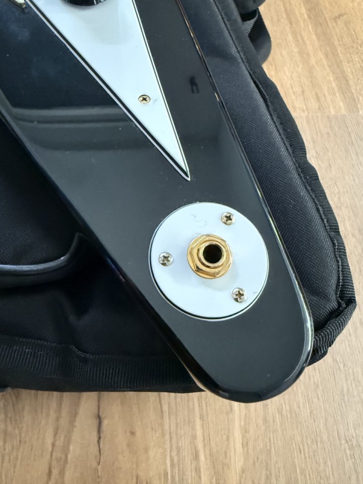 Epiphone '58 Korina Flying V (2010) de segunda mano · Foto 8 de 10 · Madrid · 850 €