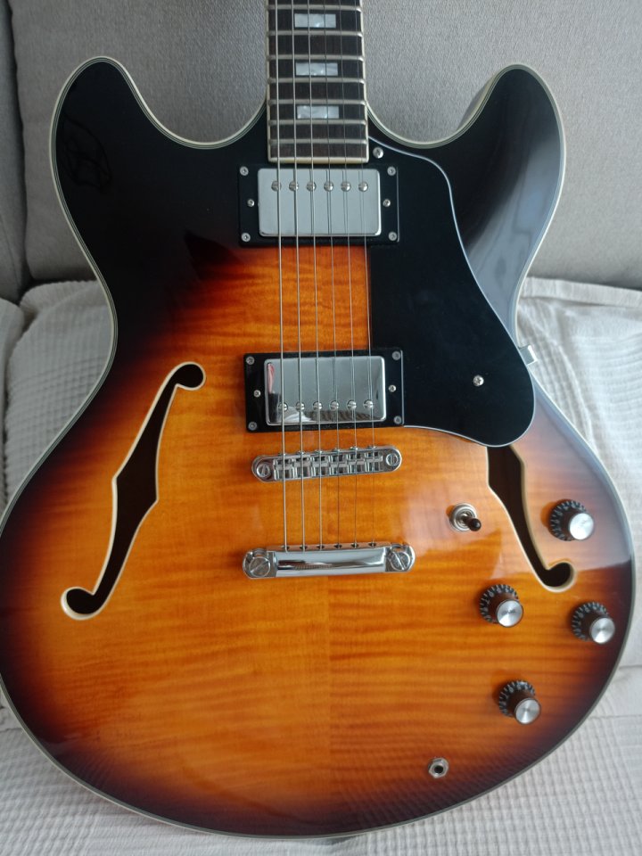 Sire Larry Carlton H7 de segunda mano · Foto 2 de 4 · Madrid · 450 €