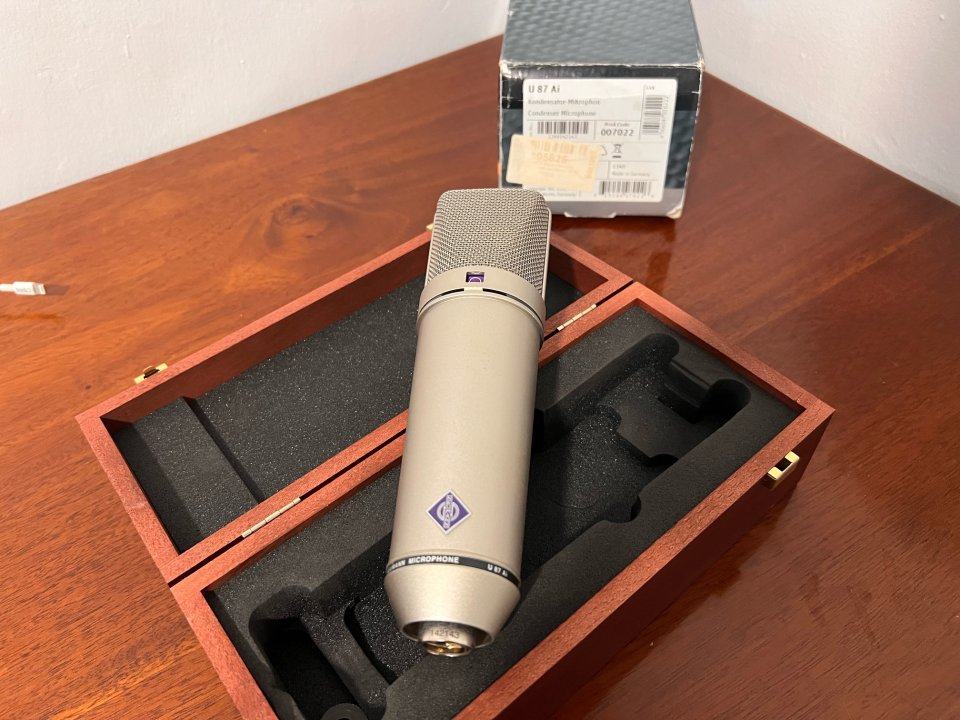 Neumann u87 ai plateado de segunda mano · Foto 2 de 5 · Illes Balears · 1900 €