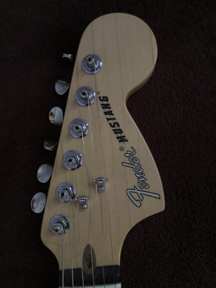 Fender Mustang de segunda mano · Foto 5 de 9 · Madrid · 1000 €