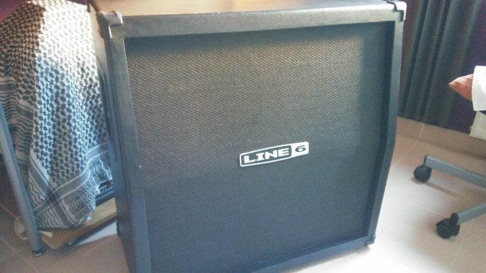 Pantalla Line6 Spider 4x12
