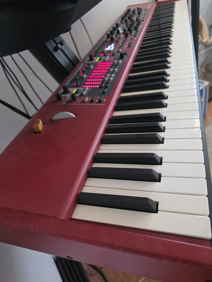 Clavia Nord Stage 3 88 de segunda mano · Foto 1 de 4 · Sevilla · 2800 €