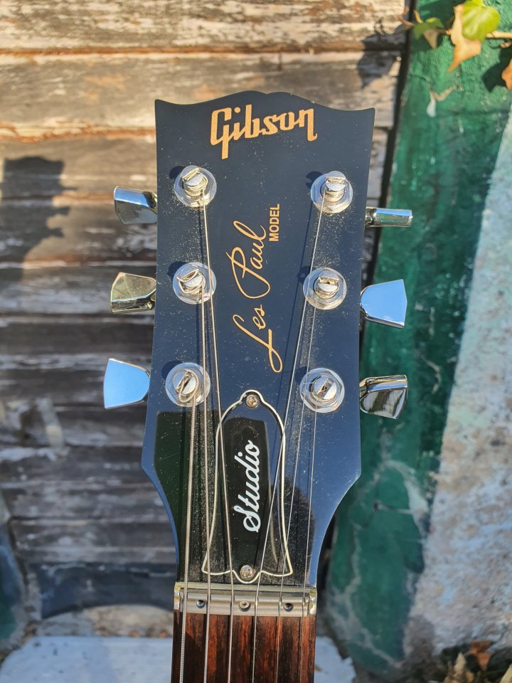 Gibson Les Paul Studio 2016 High Performance de segunda mano · Foto 4 de 7 · Segovia · 1000 €