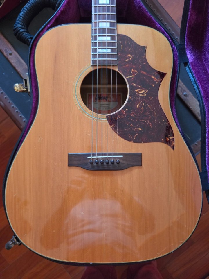Acustica Gibson SJ Deluxe 1970s de segunda mano · Foto 3 de 10 · Las Palmas · 2400 €