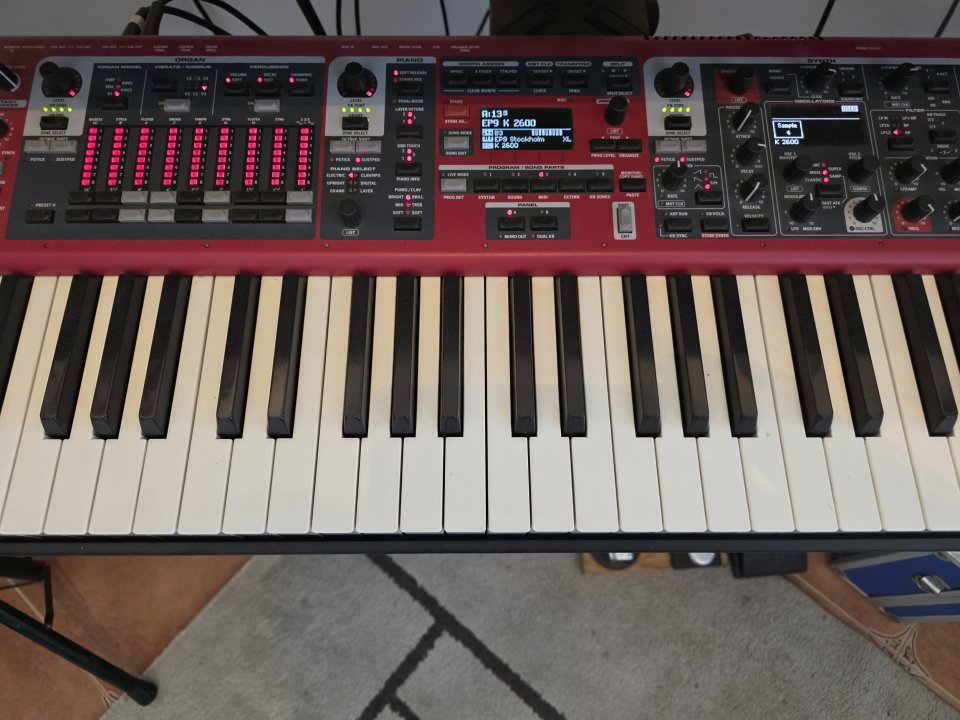 Clavia Nord Stage 3 88 de segunda mano · Foto 3 de 4 · Sevilla · 2800 €