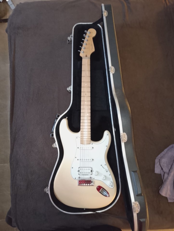 Fender stratocaster american deluxe