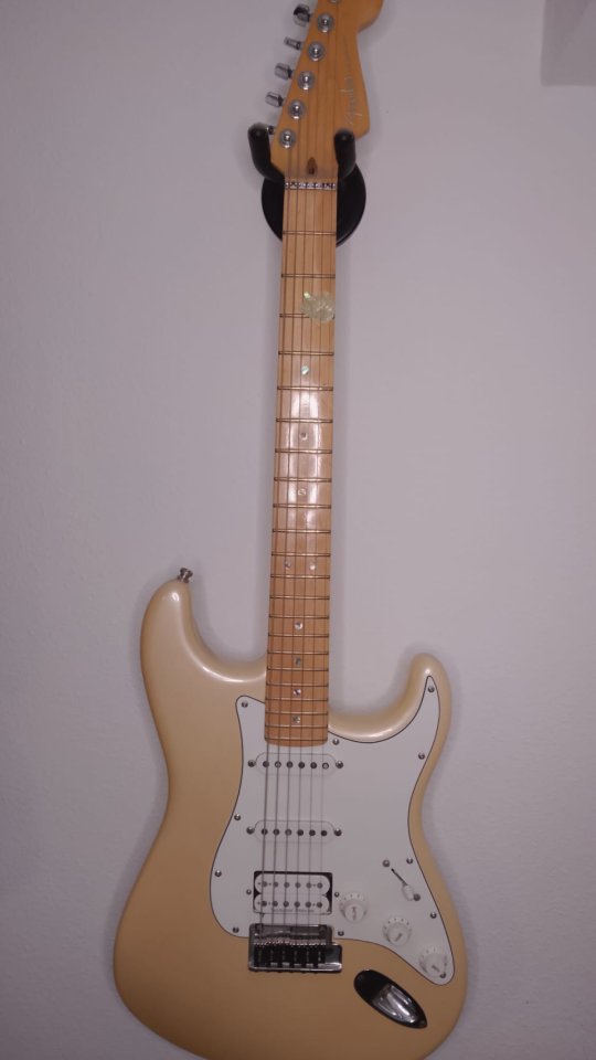 Fender stratocaster american deluxe
