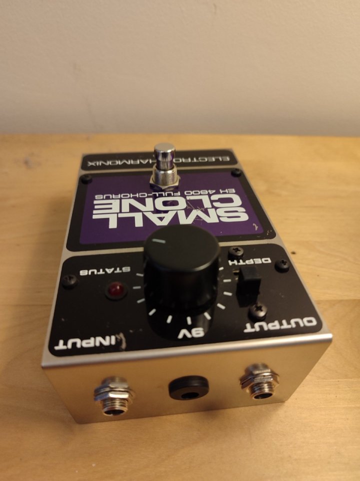Pedal Chorus Small Clone Electroharmonix de segunda mano · Foto 2 de 5 · Sevilla · 70 €