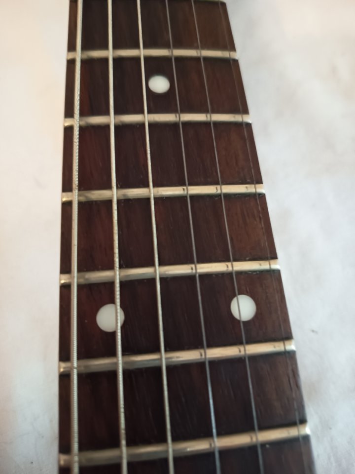 Guitarra Cort m200 de segunda mano · Foto 3 de 6 · Cádiz · 180 €