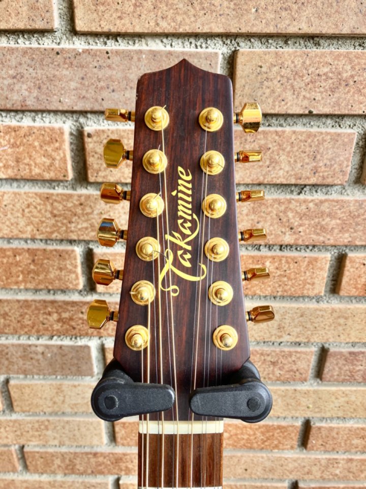 Takamine 12 cuerdas Japón + estuche de segunda mano · Foto 1 de 10 · Barcelona · 850 €