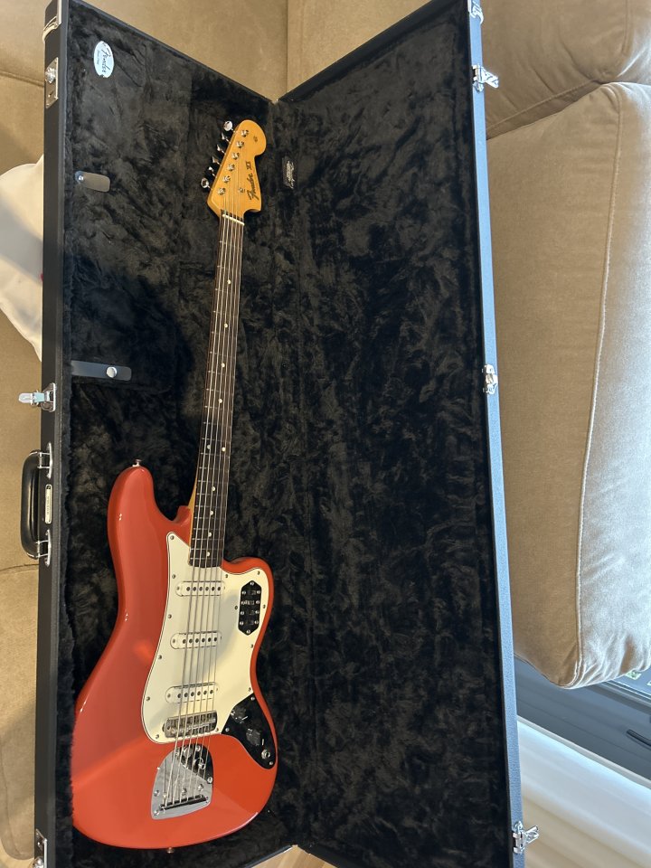 Fender vintera bass VI
