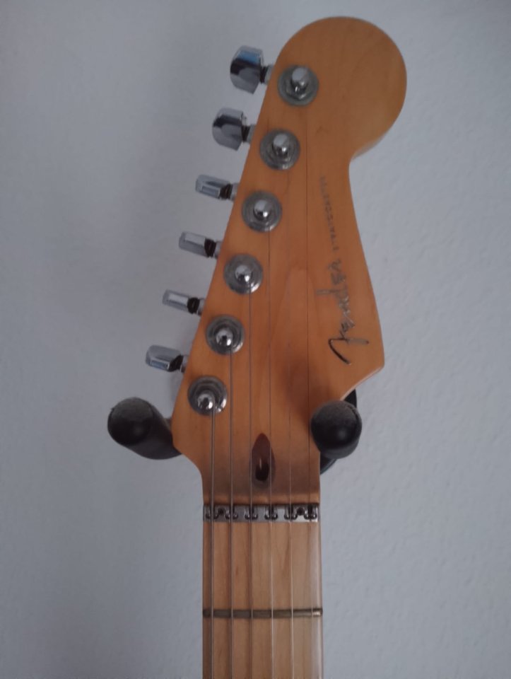 Fender stratocaster american deluxe