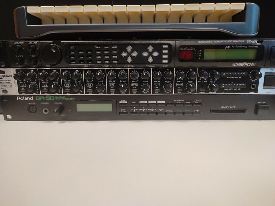 Roland gr50
