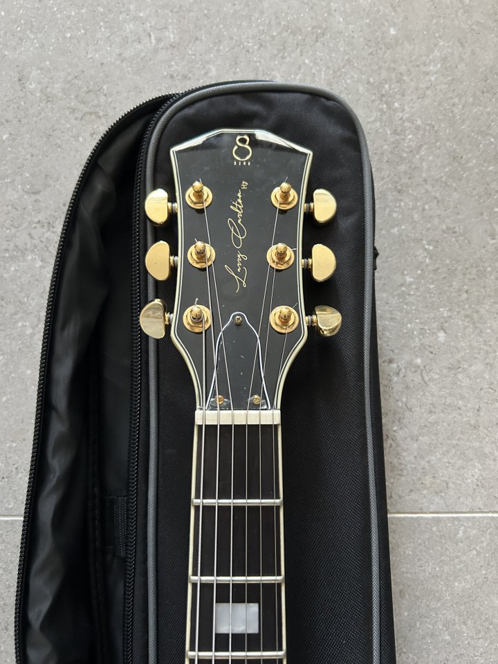 Sire Larry Carlton H7 Negra