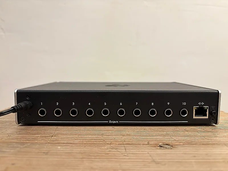 iConnectivity PlayAUDIO12 USB Audio / MIDI Playback Interface