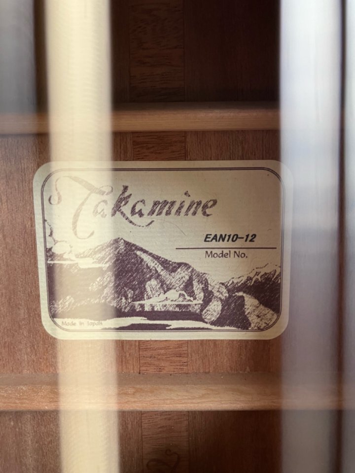 Takamine 12 cuerdas Japón + estuche de segunda mano · Foto 4 de 10 · Barcelona · 850 €