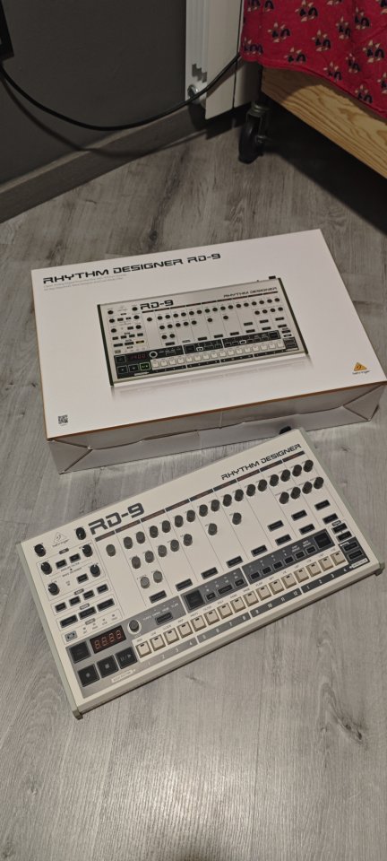 Behringer RD-9 Rhythm Designer de segunda mano · Foto 1 de 2 · Barcelona · 250 €