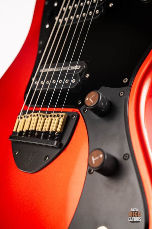 Valiant Jupiter 7 Custom Baritone