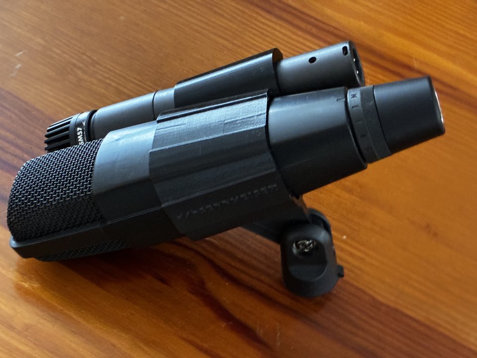 Fabricación de pinzas especiales para micrófono