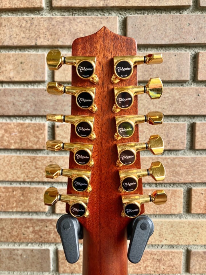 Takamine 12 cuerdas Japón + estuche de segunda mano · Foto 6 de 10 · Barcelona · 850 €