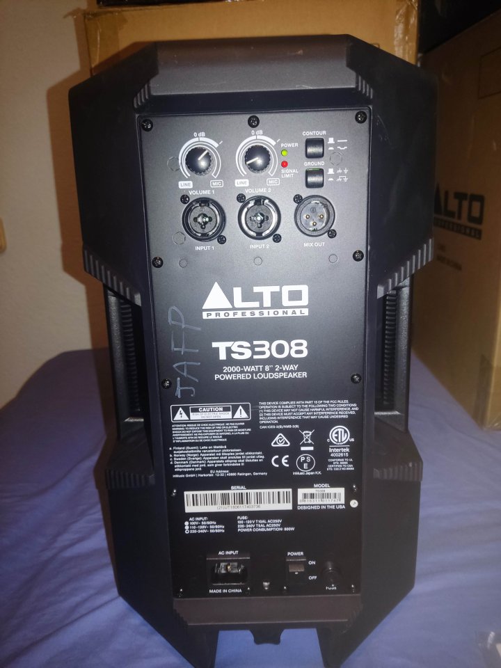 Pareja Alto TS308 Monitores Autoamplificados 8" de segunda mano · Foto 2 de 6 · Alicante · 320 €