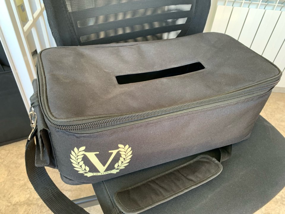 Victory Amplifiers V40 The Duchess Lunch Box