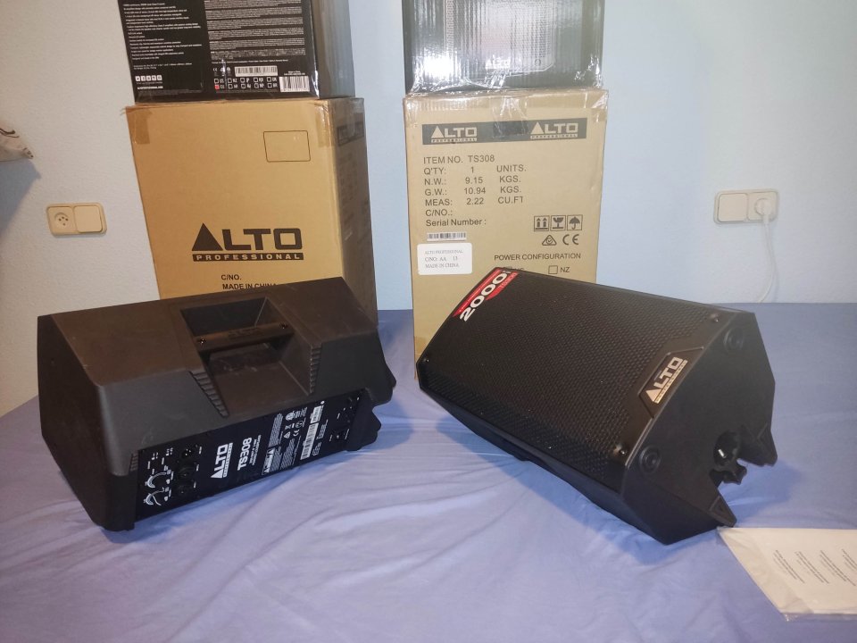 Pareja Alto TS308 Monitores Autoamplificados 8" de segunda mano · Foto 4 de 6 · Alicante · 320 €