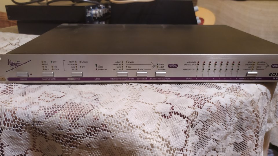 Apogee Rosetta 800 192kHz 8-Channel AD/DA Converter de segunda mano · Foto 3 de 5 · Madrid · 650 €