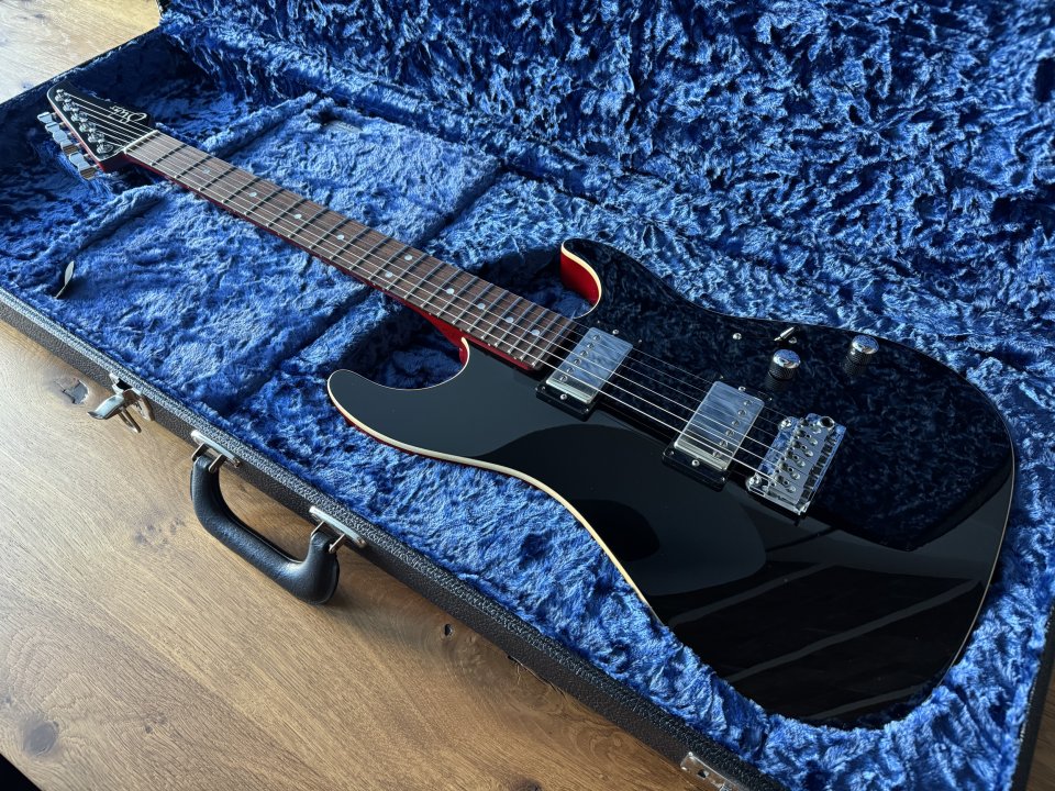 Suhr Pete Thorn Signature BK