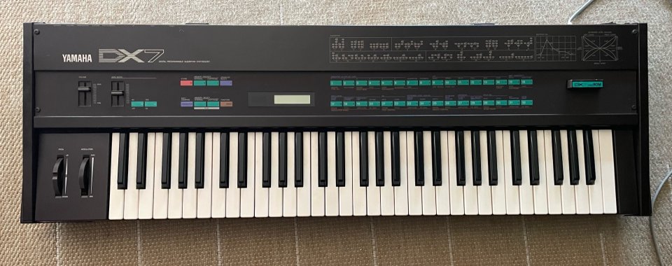 Yamaha DX7 de segunda mano · Foto 4 de 10 · Toledo · 690 €