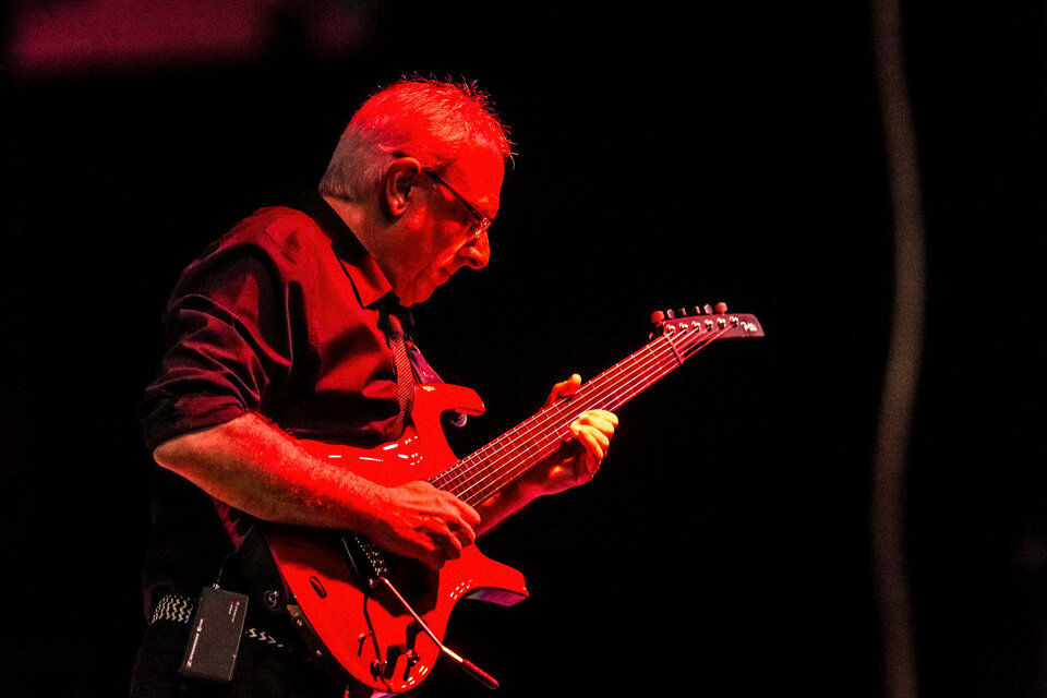 Juan G.de Vals, GUITARRISTA PROFESIONAL, Clases de Guitarra Eléctrica y Clásica, Presenciales y Online .Madrid