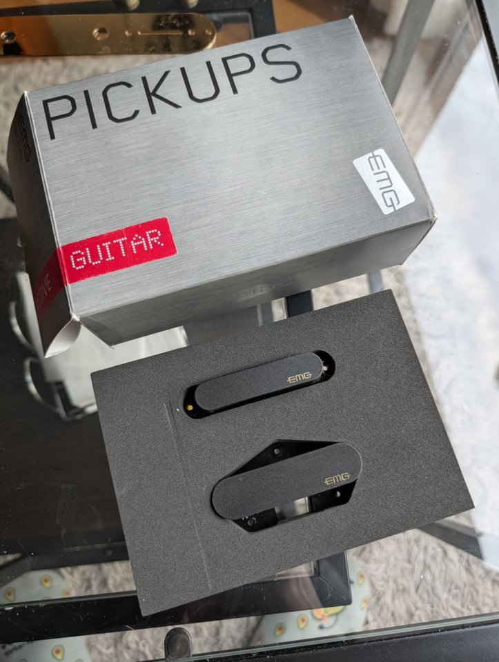 Set emg telecaster de segunda mano · Foto 1 de 3 · Madrid · 90 €