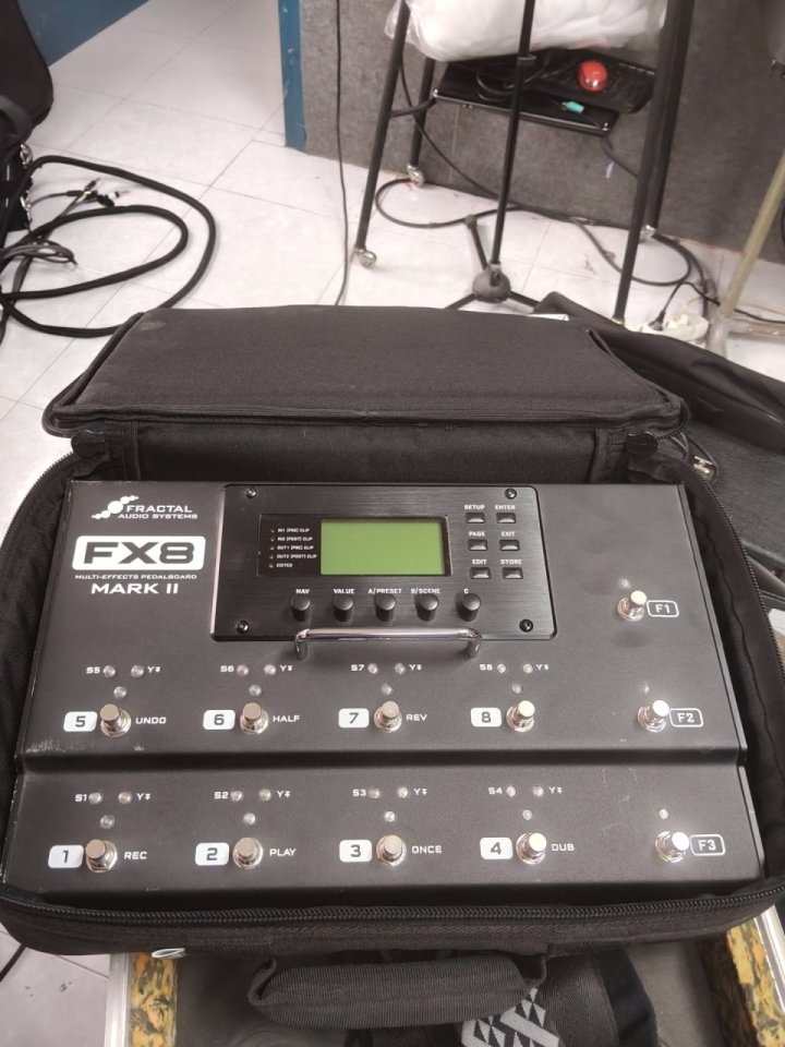 Fractal Audio FX8 Mark II de segunda mano · Foto 6 de 7 · Zaragoza · 600 €