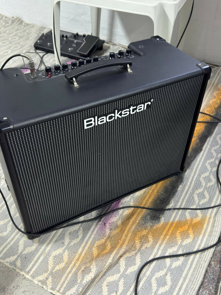 Blackstar id core 100