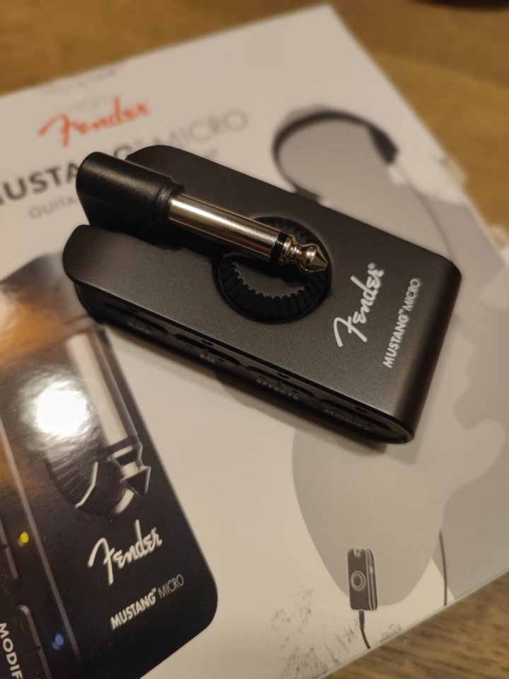 Fender Mustang Micro