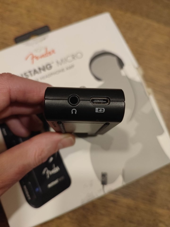 Fender Mustang Micro