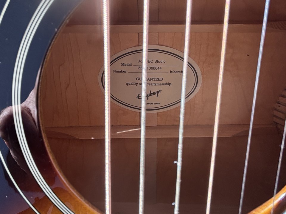 Preciosa EPIPHONE J-200 Sunburst de segunda mano · Foto 3 de 5 · Bizkaia · 350 €