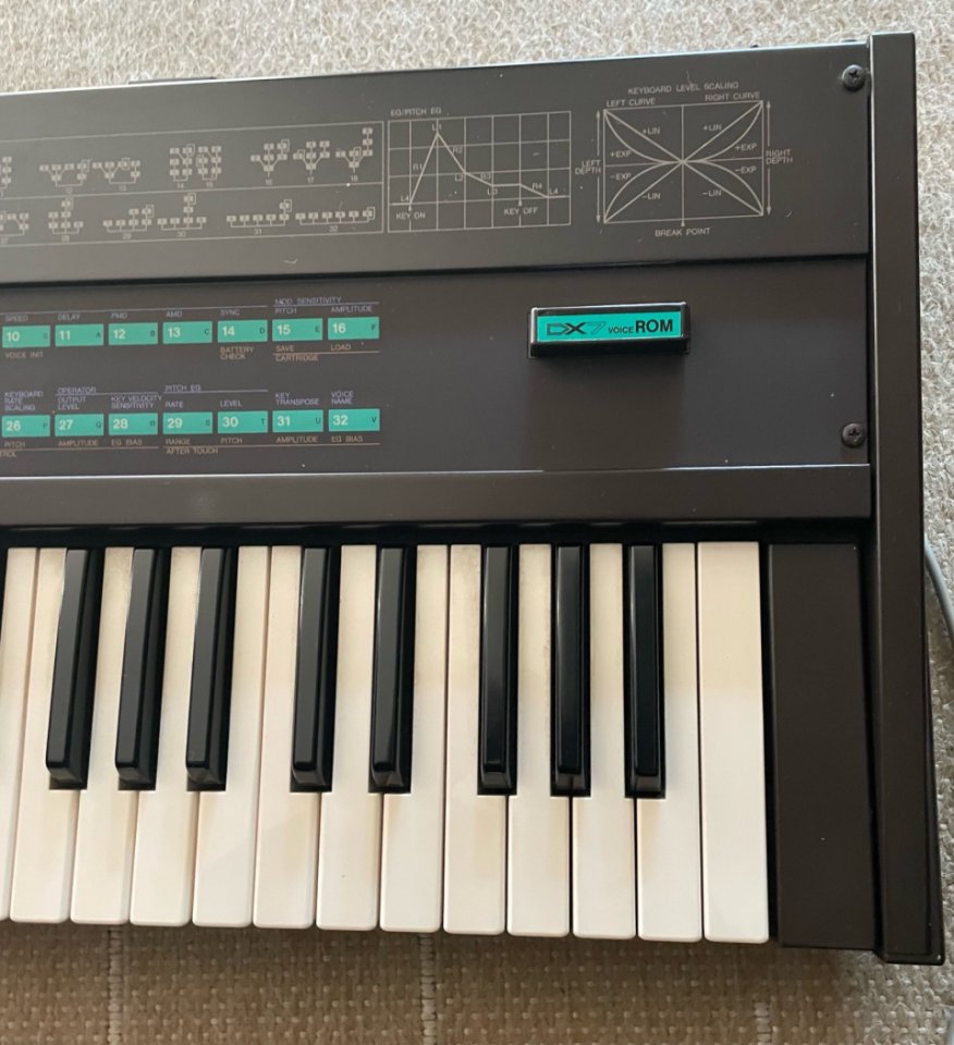 Yamaha DX7 de segunda mano · Foto 9 de 10 · Toledo · 690 €